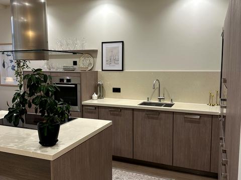 квартира за адресою Андрія Верхогляда вул. (Михайла Драгомирова), 16