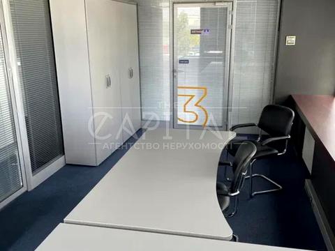 комерційна за адресою Пирогівський Шлях вул. (Червонопрапорна), 167-А