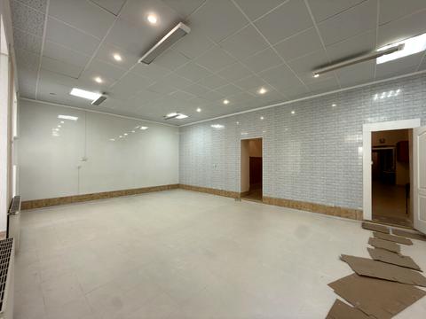 комерційна за адресою Лемківська вул., 14