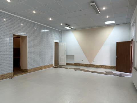 комерційна за адресою Лемківська вул., 14