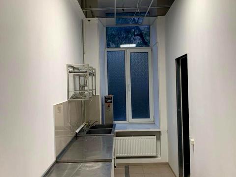 комерційна за адресою Святослава Караванського вул. (Жуковського), 35