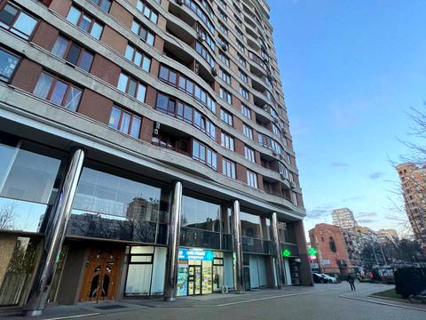 комерційна за адресою Жилянська вул., 59