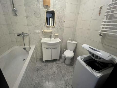 квартира по адресу Анатолия Лабунского ул., 1