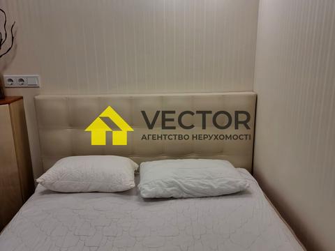 квартира за адресою Марії Башкірцевої вул., 33 к1