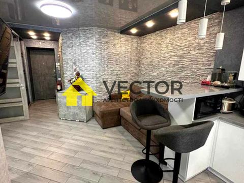 квартира за адресою Марії Башкірцевої вул., 33 к1