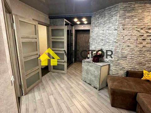 квартира за адресою Марії Башкірцевої вул., 33 к1