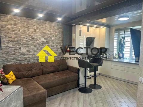 квартира за адресою Марії Башкірцевої вул., 33 к1