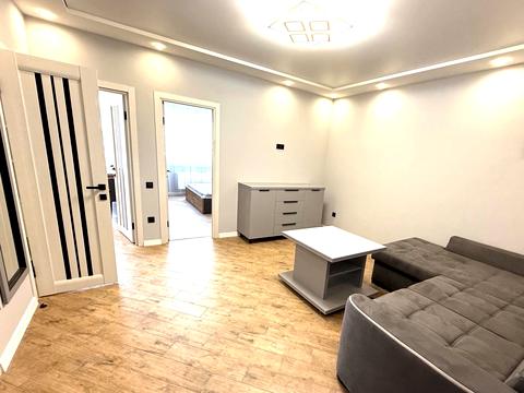 квартира по адресу Героїв Крут ул., 8