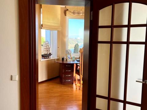 будинок за адресою провулок Вишневий