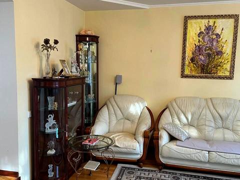 будинок за адресою провулок Вишневий