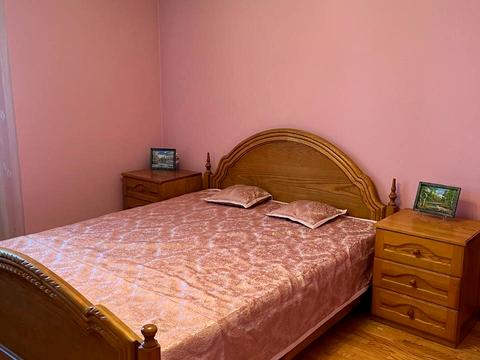 будинок за адресою провулок Вишневий