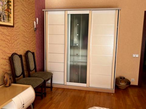 будинок за адресою провулок Вишневий