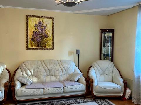 будинок за адресою провулок Вишневий