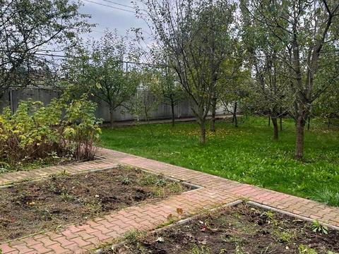 будинок за адресою провулок Вишневий