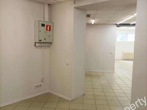 комерційна за адресою Гетьмана Кирила Розумовського вул. (Миколи Краснова), 17