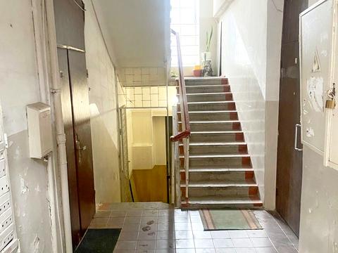 комерційна за адресою Костельна вул., 6