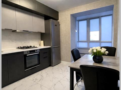 квартира по адресу Домбровського ул., 3-Б к1-3