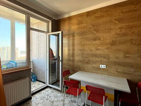 квартира за адресою Середньофонтанська вул., 35