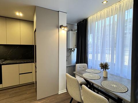 квартира за адресою Степана Бандери вул., 77-Б