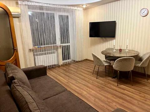 квартира за адресою Велика Васильківська вул. (Червоноармійська), 102