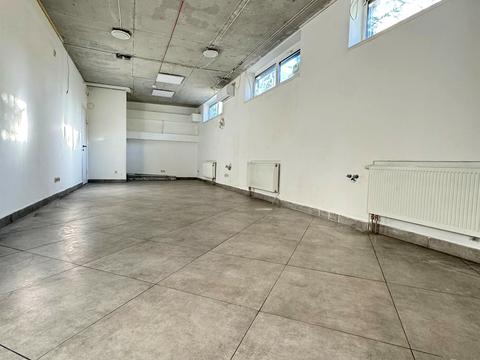 комерційна за адресою Практична вул., 2