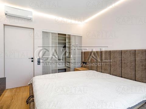 квартира за адресою Дніпровська набережна вул., 18-Б