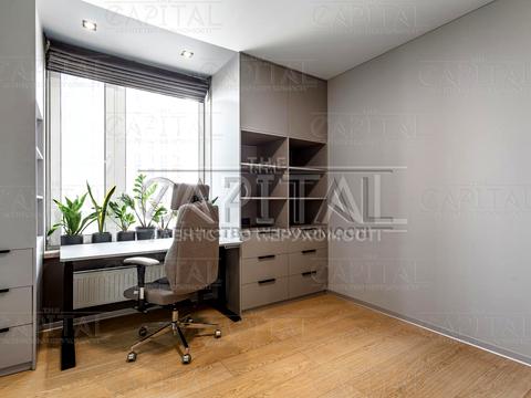 квартира за адресою Дніпровська набережна вул., 18-Б