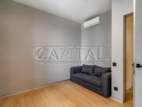 квартира за адресою Дніпровська набережна вул., 18-Б