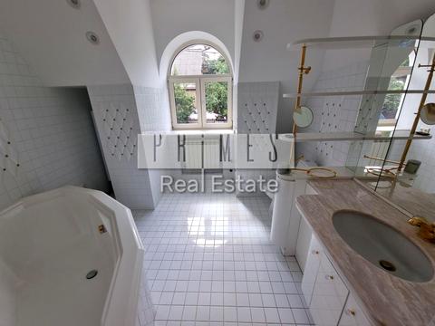 будинок за адресою Павла Загребельного вул. (Миколи Раєвського), 11-А