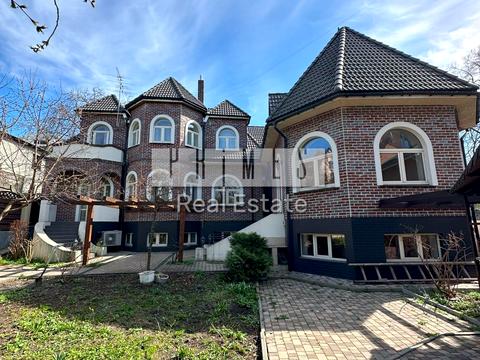 будинок за адресою Павла Загребельного вул. (Миколи Раєвського), 11-А