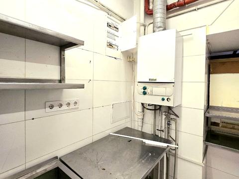 комерційна за адресою Михайла Вербицького вул., 5