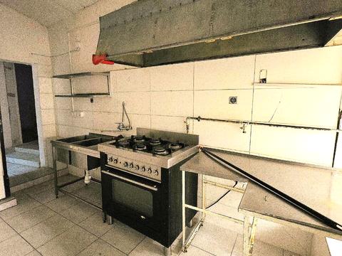 комерційна за адресою Михайла Вербицького вул., 5