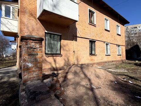 комерційна за адресою Івана Сльоти вул., 3