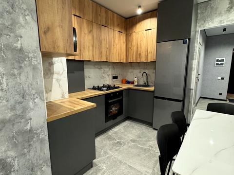 квартира за адресою Героїв Небесної Сотні просп., 26/21