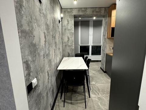 квартира за адресою Героїв Небесної Сотні просп., 26/21