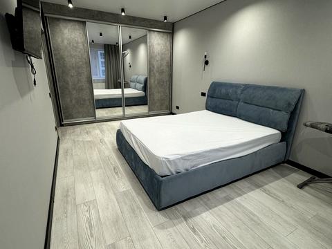 квартира за адресою Героїв Небесної Сотні просп., 26/21