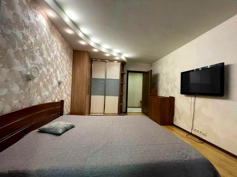 квартира за адресою Київ, В'ячеслава Чорновола вул., 33/30