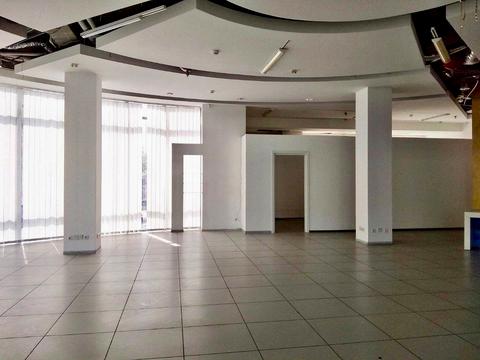 комерційна за адресою Дніпро, Дмитра Яворницького просп. (Карла Маркса), 5