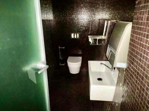 комерційна за адресою Дніпро, Дмитра Яворницького просп. (Карла Маркса), 5