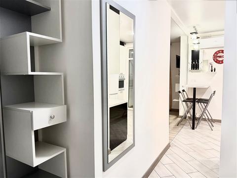 квартира по адресу Угорская ул., 14а