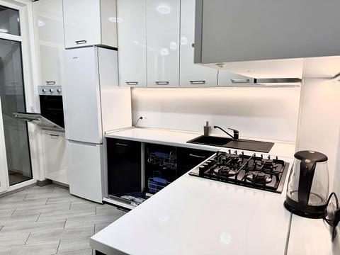 квартира по адресу Угорская ул., 14а