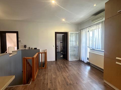 квартира за адресою Кар'єрна вул., 14