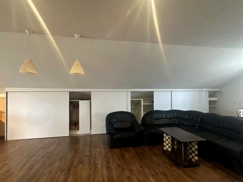 квартира за адресою Кар'єрна вул., 14