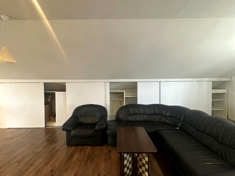 квартира за адресою Кар'єрна вул., 14