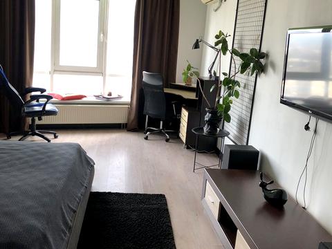 квартира за адресою Миколи Ушакова вул., 1-Б