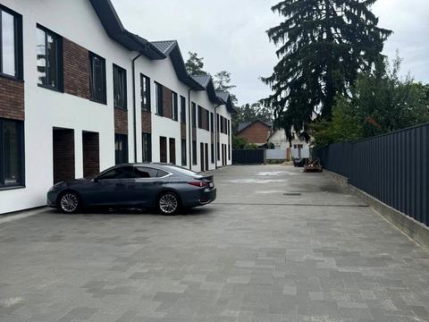 будинок за адресою Сім'ї Шкарівських вул., 9