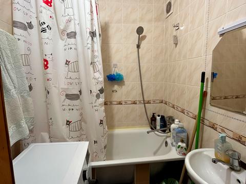 квартира за адресою Наукова вул., 74