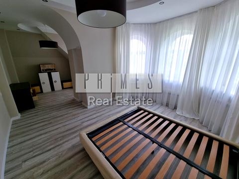 будинок за адресою Павла Загребельного вул. (Миколи Раєвського)