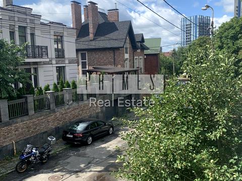 будинок за адресою Павла Загребельного вул. (Миколи Раєвського)