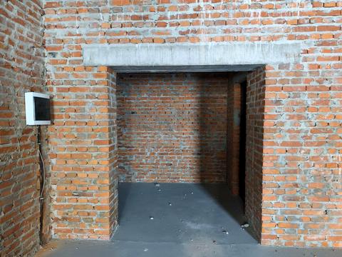 комерційна за адресою с. Зазим'я, Київська вул., 10-К